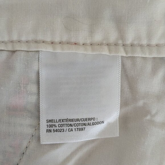 OLD NAVY Coral Paisley Mid-Rise, 5 Inch Cotton Zip Shorts; Size 6 - Picture 4 of 5